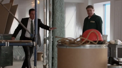 WHITE_COLLAR_-_E4X16_IN_THE_WIND_1505.jpg