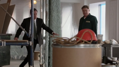 WHITE_COLLAR_-_E4X16_IN_THE_WIND_1506.jpg