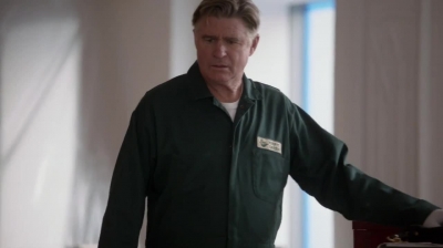 WHITE_COLLAR_-_E4X16_IN_THE_WIND_1520.jpg