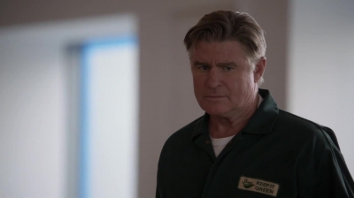WHITE_COLLAR_-_E4X16_IN_THE_WIND_1543.jpg