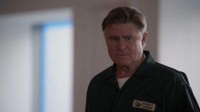 WHITE_COLLAR_-_E4X16_IN_THE_WIND_1545.jpg