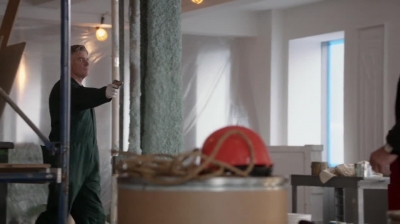 WHITE_COLLAR_-_E4X16_IN_THE_WIND_1556.jpg