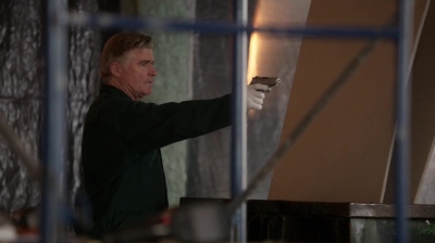 WHITE_COLLAR_-_E4X16_IN_THE_WIND_1571.jpg