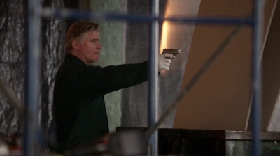 WHITE_COLLAR_-_E4X16_IN_THE_WIND_1572.jpg