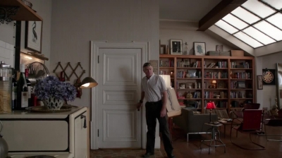 WHITE_COLLAR_-_E4X16_IN_THE_WIND_1589.jpg