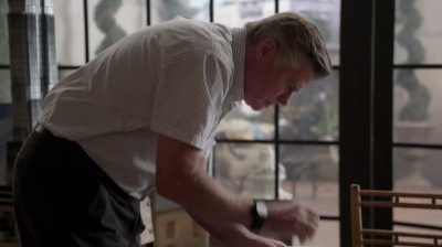 WHITE_COLLAR_-_E4X16_IN_THE_WIND_1630.jpg