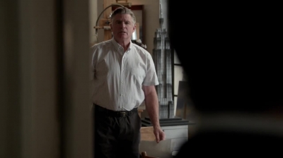 WHITE_COLLAR_-_E4X16_IN_THE_WIND_1645.jpg