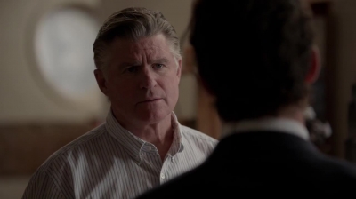 WHITE_COLLAR_-_E4X16_IN_THE_WIND_1687.jpg