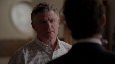 WHITE_COLLAR_-_E4X16_IN_THE_WIND_1689.jpg