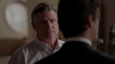 WHITE_COLLAR_-_E4X16_IN_THE_WIND_1696.jpg