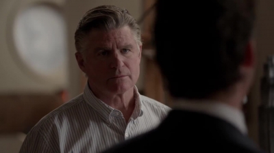 WHITE_COLLAR_-_E4X16_IN_THE_WIND_1697.jpg