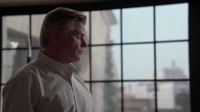 WHITE_COLLAR_-_E4X16_IN_THE_WIND_1708.jpg
