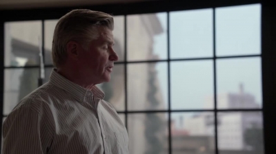 WHITE_COLLAR_-_E4X16_IN_THE_WIND_1709.jpg