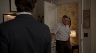 WHITE_COLLAR_-_E4X16_IN_THE_WIND_1858.jpg