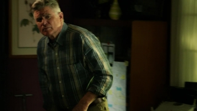 CSI_CRIME_SCENE_INVESTIGATION_-_E14X22_DEAD_IN_HIS_TRACKS_0027.jpg