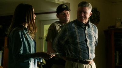 CSI_CRIME_SCENE_INVESTIGATION_-_E14X22_DEAD_IN_HIS_TRACKS_0057.jpg
