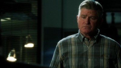 CSI_CRIME_SCENE_INVESTIGATION_-_E14X22_DEAD_IN_HIS_TRACKS_0115.jpg