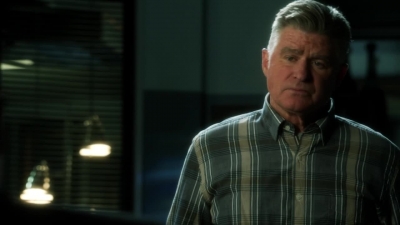 CSI_CRIME_SCENE_INVESTIGATION_-_E14X22_DEAD_IN_HIS_TRACKS_0117.jpg