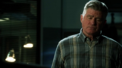 CSI_CRIME_SCENE_INVESTIGATION_-_E14X22_DEAD_IN_HIS_TRACKS_0118.jpg
