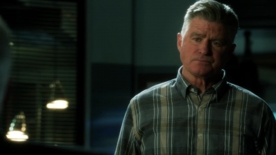 CSI_CRIME_SCENE_INVESTIGATION_-_E14X22_DEAD_IN_HIS_TRACKS_0122.jpg