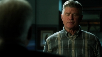 CSI_CRIME_SCENE_INVESTIGATION_-_E14X22_DEAD_IN_HIS_TRACKS_0125.jpg