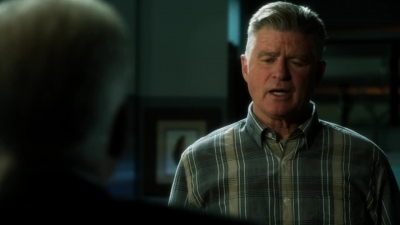 CSI_CRIME_SCENE_INVESTIGATION_-_E14X22_DEAD_IN_HIS_TRACKS_0127.jpg
