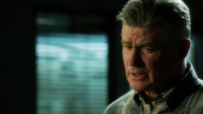 CSI_CRIME_SCENE_INVESTIGATION_-_E14X22_DEAD_IN_HIS_TRACKS_0159.jpg