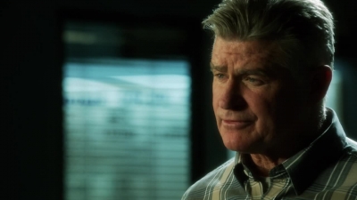 CSI_CRIME_SCENE_INVESTIGATION_-_E14X22_DEAD_IN_HIS_TRACKS_0162.jpg