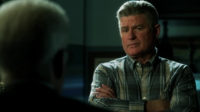 CSI_CRIME_SCENE_INVESTIGATION_-_E14X22_DEAD_IN_HIS_TRACKS_0203.jpg