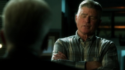 CSI_CRIME_SCENE_INVESTIGATION_-_E14X22_DEAD_IN_HIS_TRACKS_0205.jpg