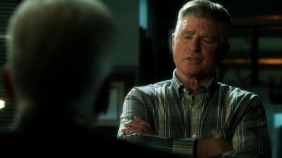 CSI_CRIME_SCENE_INVESTIGATION_-_E14X22_DEAD_IN_HIS_TRACKS_0206.jpg