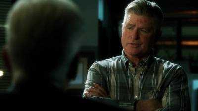 CSI_CRIME_SCENE_INVESTIGATION_-_E14X22_DEAD_IN_HIS_TRACKS_0207.jpg