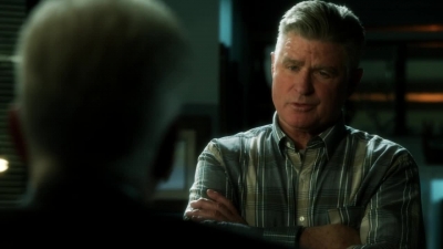 CSI_CRIME_SCENE_INVESTIGATION_-_E14X22_DEAD_IN_HIS_TRACKS_0208.jpg