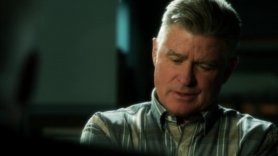 CSI_CRIME_SCENE_INVESTIGATION_-_E14X22_DEAD_IN_HIS_TRACKS_0218.jpg