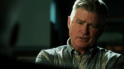 CSI_CRIME_SCENE_INVESTIGATION_-_E14X22_DEAD_IN_HIS_TRACKS_0222.jpg