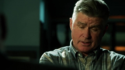 CSI_CRIME_SCENE_INVESTIGATION_-_E14X22_DEAD_IN_HIS_TRACKS_0317.jpg