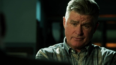 CSI_CRIME_SCENE_INVESTIGATION_-_E14X22_DEAD_IN_HIS_TRACKS_0318.jpg