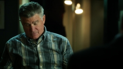 CSI_CRIME_SCENE_INVESTIGATION_-_E14X22_DEAD_IN_HIS_TRACKS_0391.jpg