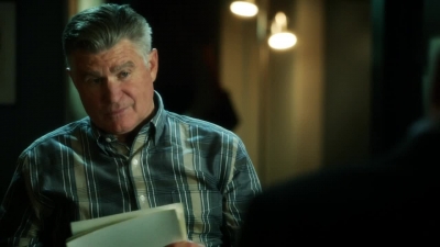 CSI_CRIME_SCENE_INVESTIGATION_-_E14X22_DEAD_IN_HIS_TRACKS_0392.jpg
