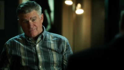 CSI_CRIME_SCENE_INVESTIGATION_-_E14X22_DEAD_IN_HIS_TRACKS_0393.jpg