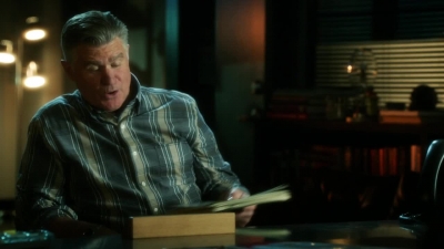 CSI_CRIME_SCENE_INVESTIGATION_-_E14X22_DEAD_IN_HIS_TRACKS_0395.jpg