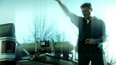 CSI_CRIME_SCENE_INVESTIGATION_-_E14X22_DEAD_IN_HIS_TRACKS_0417.jpg