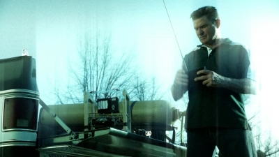 CSI_CRIME_SCENE_INVESTIGATION_-_E14X22_DEAD_IN_HIS_TRACKS_0421.jpg