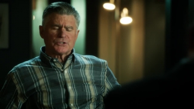 CSI_CRIME_SCENE_INVESTIGATION_-_E14X22_DEAD_IN_HIS_TRACKS_0484.jpg