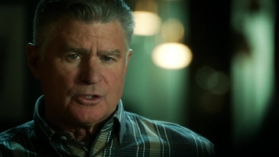 CSI_CRIME_SCENE_INVESTIGATION_-_E14X22_DEAD_IN_HIS_TRACKS_0525.jpg
