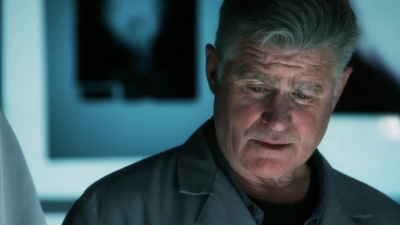 CSI_CRIME_SCENE_INVESTIGATION_-_E14X22_DEAD_IN_HIS_TRACKS_0563.jpg