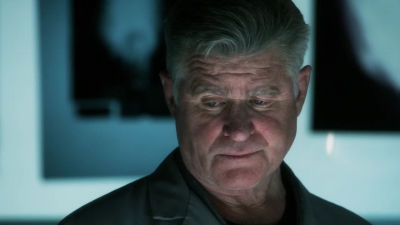 CSI_CRIME_SCENE_INVESTIGATION_-_E14X22_DEAD_IN_HIS_TRACKS_0594.jpg