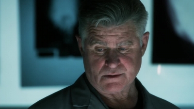 CSI_CRIME_SCENE_INVESTIGATION_-_E14X22_DEAD_IN_HIS_TRACKS_0596.jpg