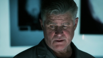 CSI_CRIME_SCENE_INVESTIGATION_-_E14X22_DEAD_IN_HIS_TRACKS_0598.jpg