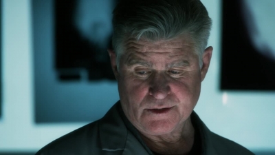 CSI_CRIME_SCENE_INVESTIGATION_-_E14X22_DEAD_IN_HIS_TRACKS_0603.jpg